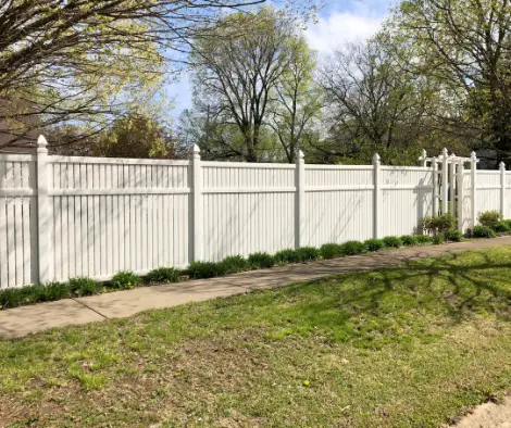 aluminum fence wicker park il chicago commercial fencing.webp