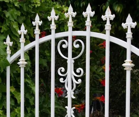 steel fence morgan park il chicago commercial fencing.webp