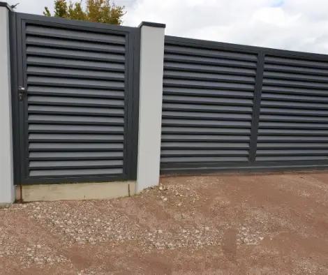 wood fence northalsted il chicago commercial fencing.webp